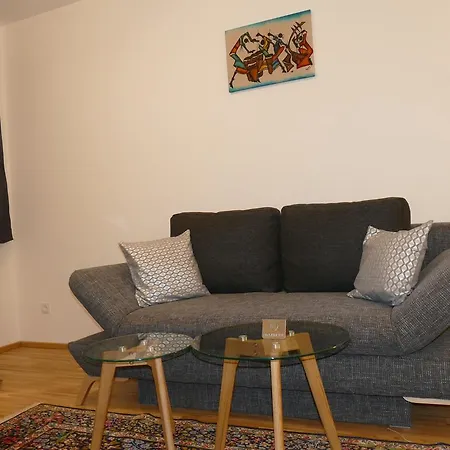 Chads City Mit Tiefgarage Apartment *