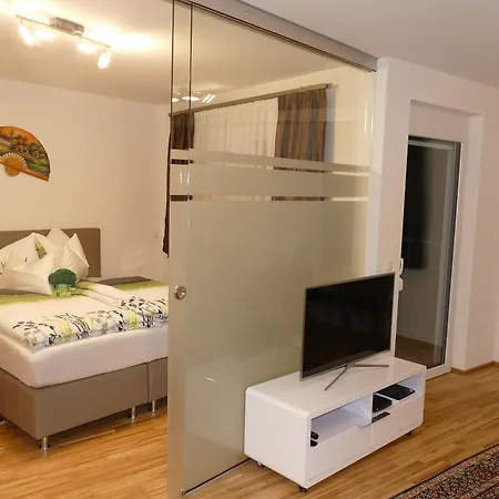 Chads Mit Tiefgarage Free Parking Апартаменты Грац